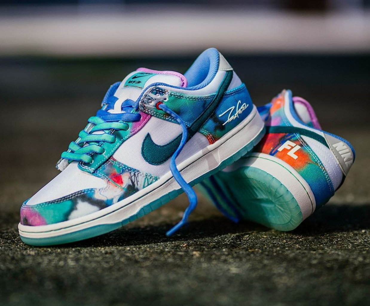 Nike SB Dunk Low Futura Laboratories Bleached Aqua: A Critical Analysis of a Street Art-Inspired Masterpiece