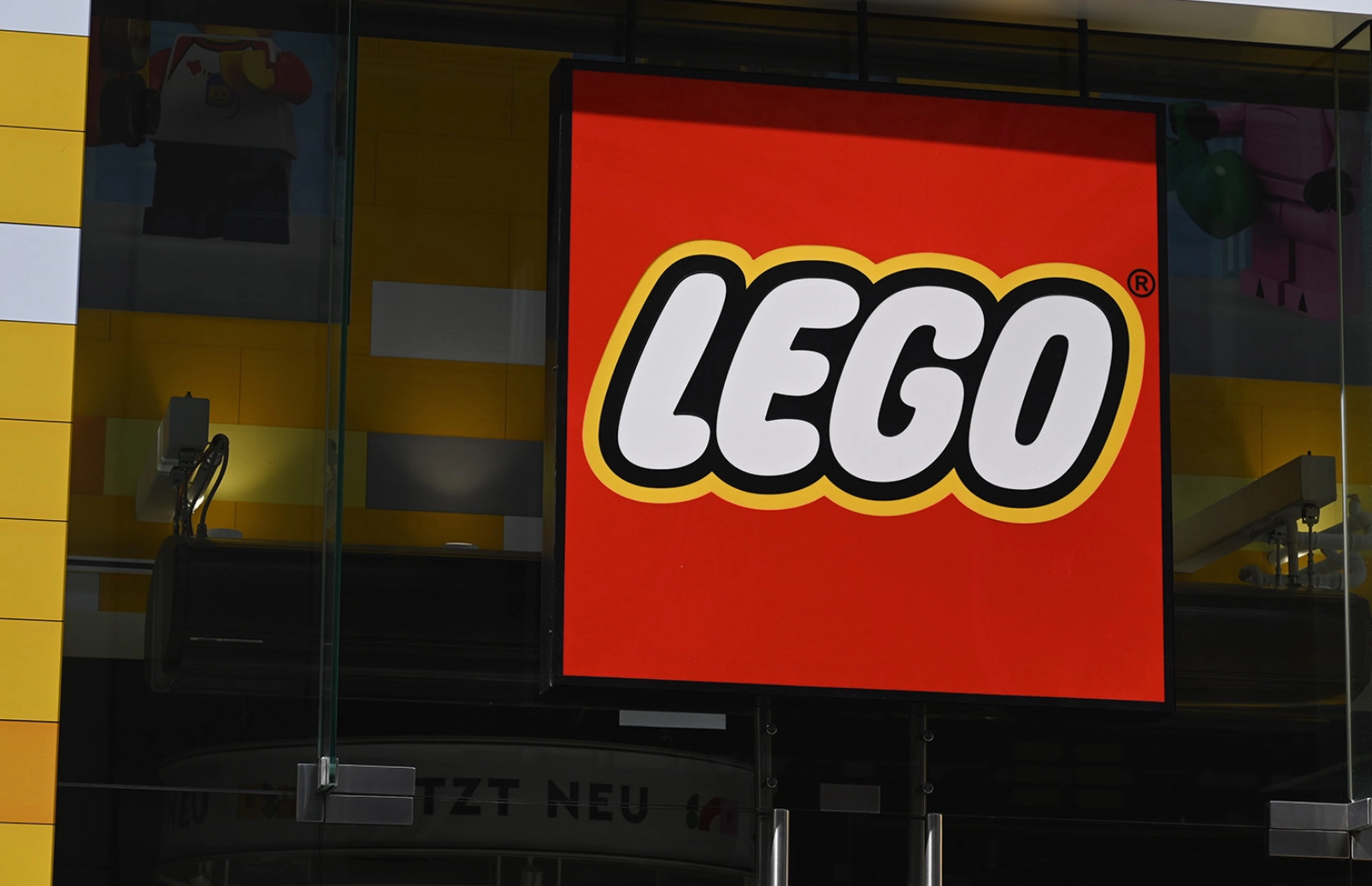 Lego’s Sustainability Setback: Navigating the Complexities of Green Manufacturing