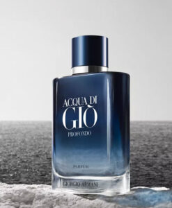 Acqua di Giò bottle placed against a serene Mediterranean backdrop, symbolizing freshness, elegance, and timeless sophistication