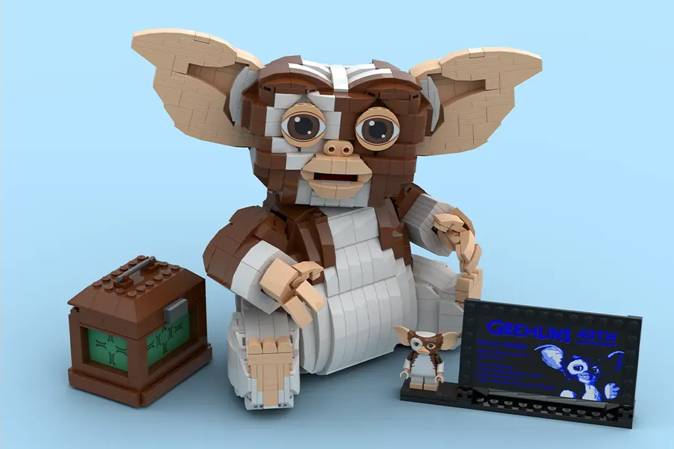 Gizmo, the adorable Mogwai from Gremlins, celebrating 40 years of the iconic movie with fans worldwide