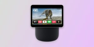 Apple’s HomePad smart home device with a screen combines HomeKit hub functionality and sleek design for modern homes