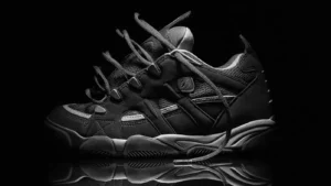 The reissued eS Scheme skate shoe in Black/Charcoal colorway, featuring a chunky silhouette and durable construction