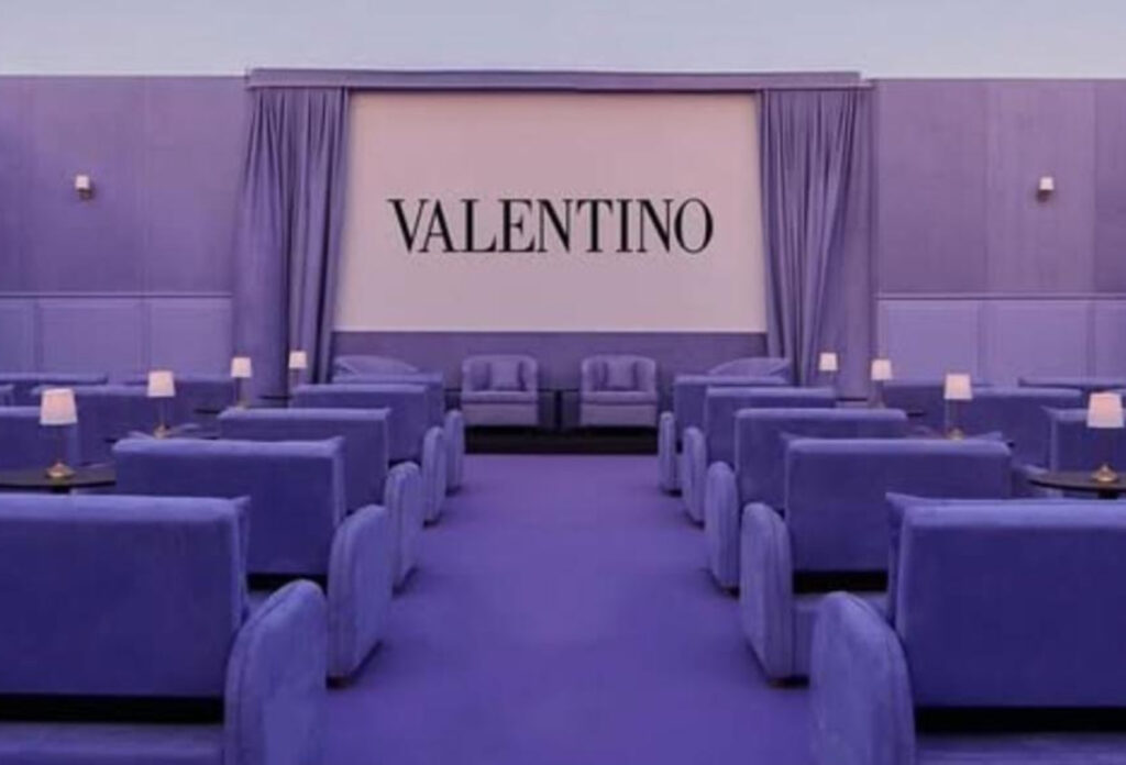 Valentino Cinema Pop-Up in Abu Dhabi honoring Federico Fellini with screenings, live music, panels, and luxury experiences