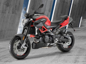 The 2025 Aprilia Shiver 900, a China-exclusive middleweight naked bike featuring an LED headlight, keyless ignition, and modern rider aids