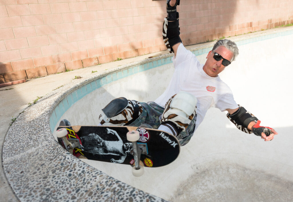Steve Alba drops into a backyard pool alongside Phoenix Sinnerton, showing style, power, and longevity in skateboarding