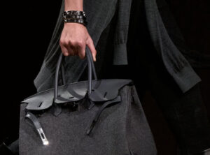 Hermès flagship storefront in Paris reflecting strong investor confidence amid luxury stock shifts