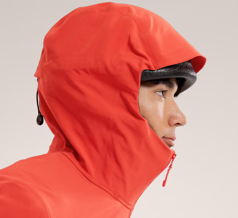 Front view of the Arc’teryx Gamma MX Hoody Men’s in black, showcasing its sleek design and technical features