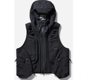 Nike ISPA Adapt Mod Vest in sleek black, showcasing modular design, adjustable straps, and tactical utility pockets