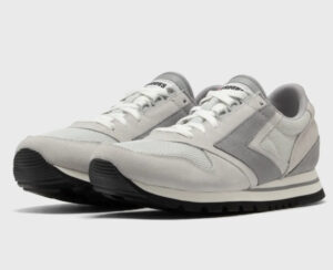 Brooks Chariot shoe in GRAY/WHITE featuring suede and nylon upper, retro styling, and heritage athletic construction