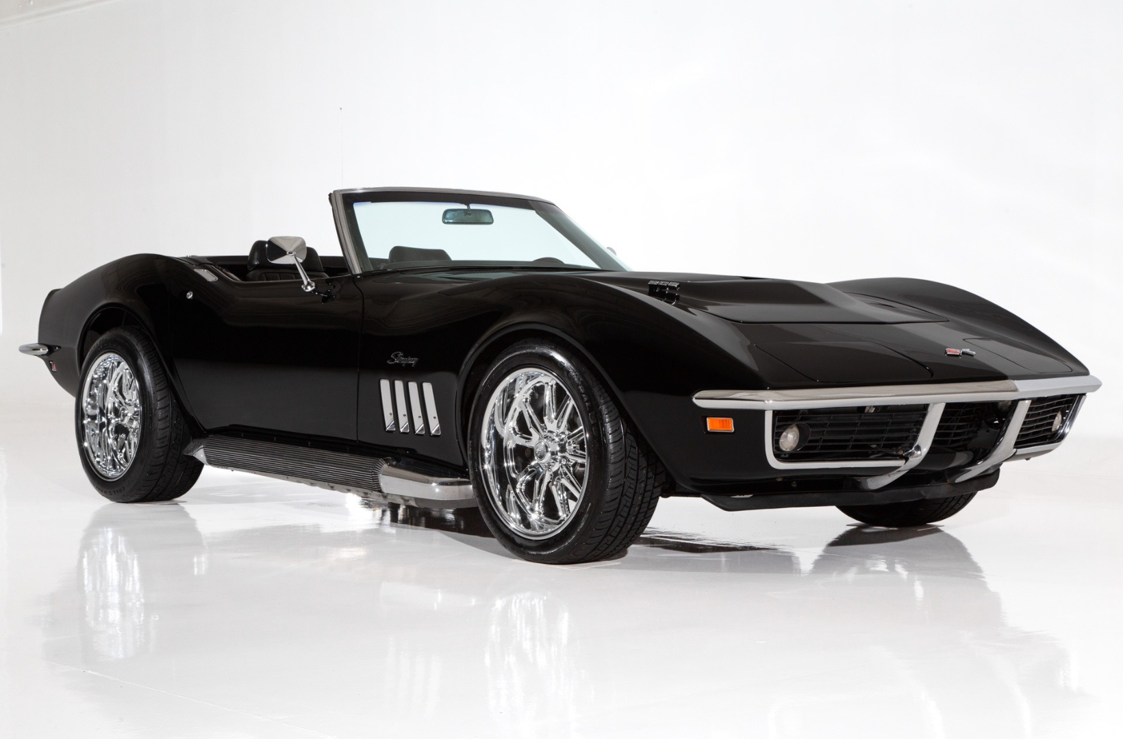 Black Reign — 1969 Restomod Corvette