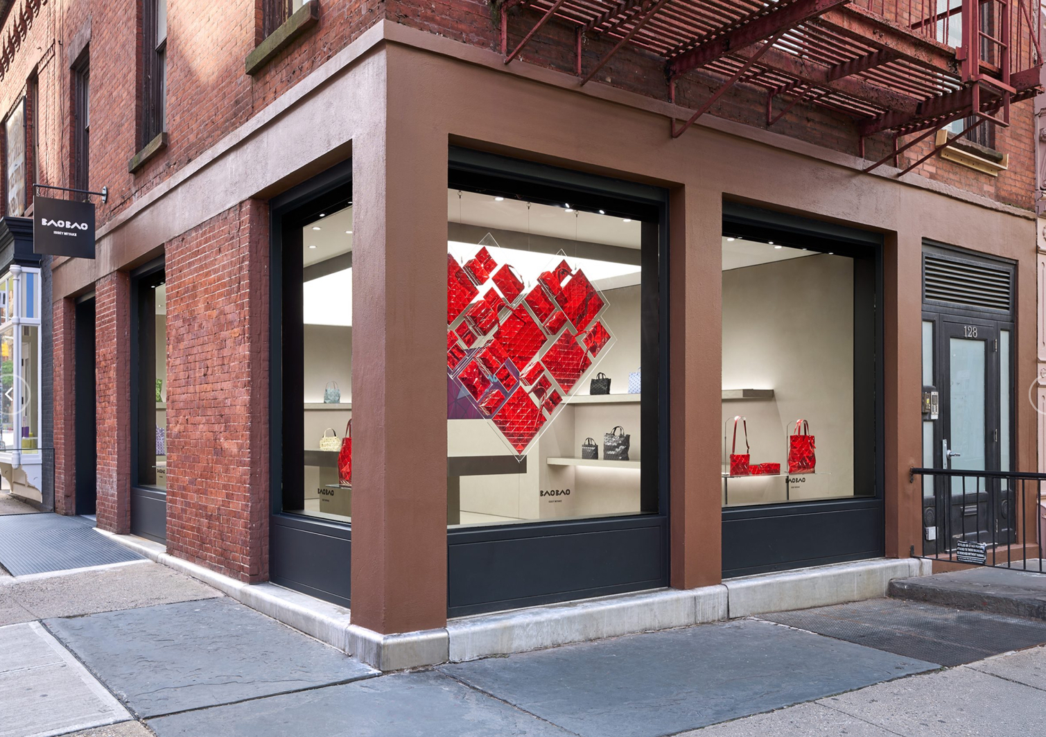 BAO BAO ISSEY MIYAKE in SoHo — A Living Geometry of Light, Shape, and Innovation