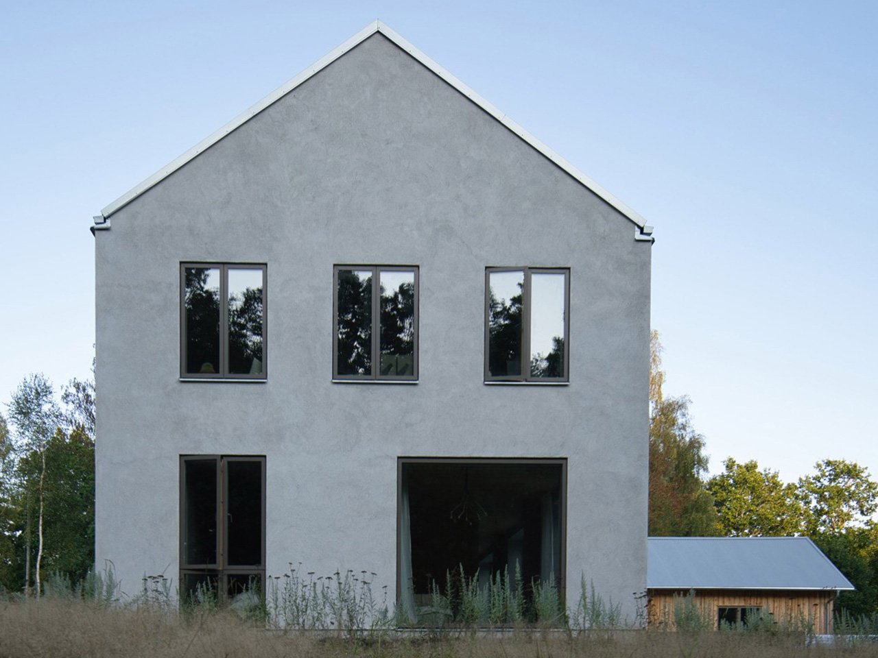 House Hökarn by Per Bornstein: A Harmonious Dialogue with Nature