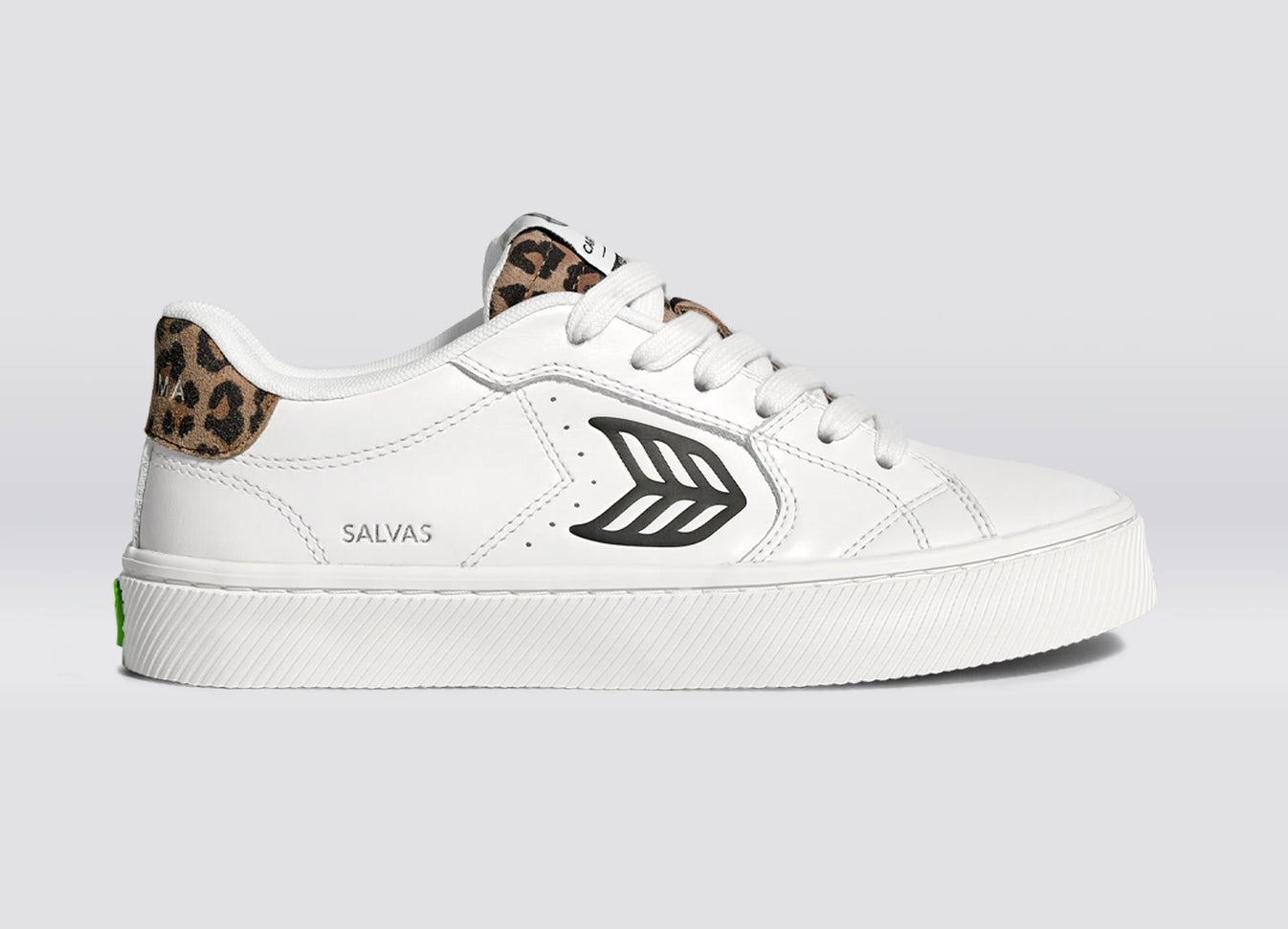 Cariuma Salvas: White Smooth Leather / Leopard & Black