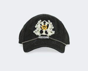 Barrow FW25 black baseball cap featuring embroidered smiley logo with pearl accents, decorative chain detail, and beaded “BARROW” lettering on the front.